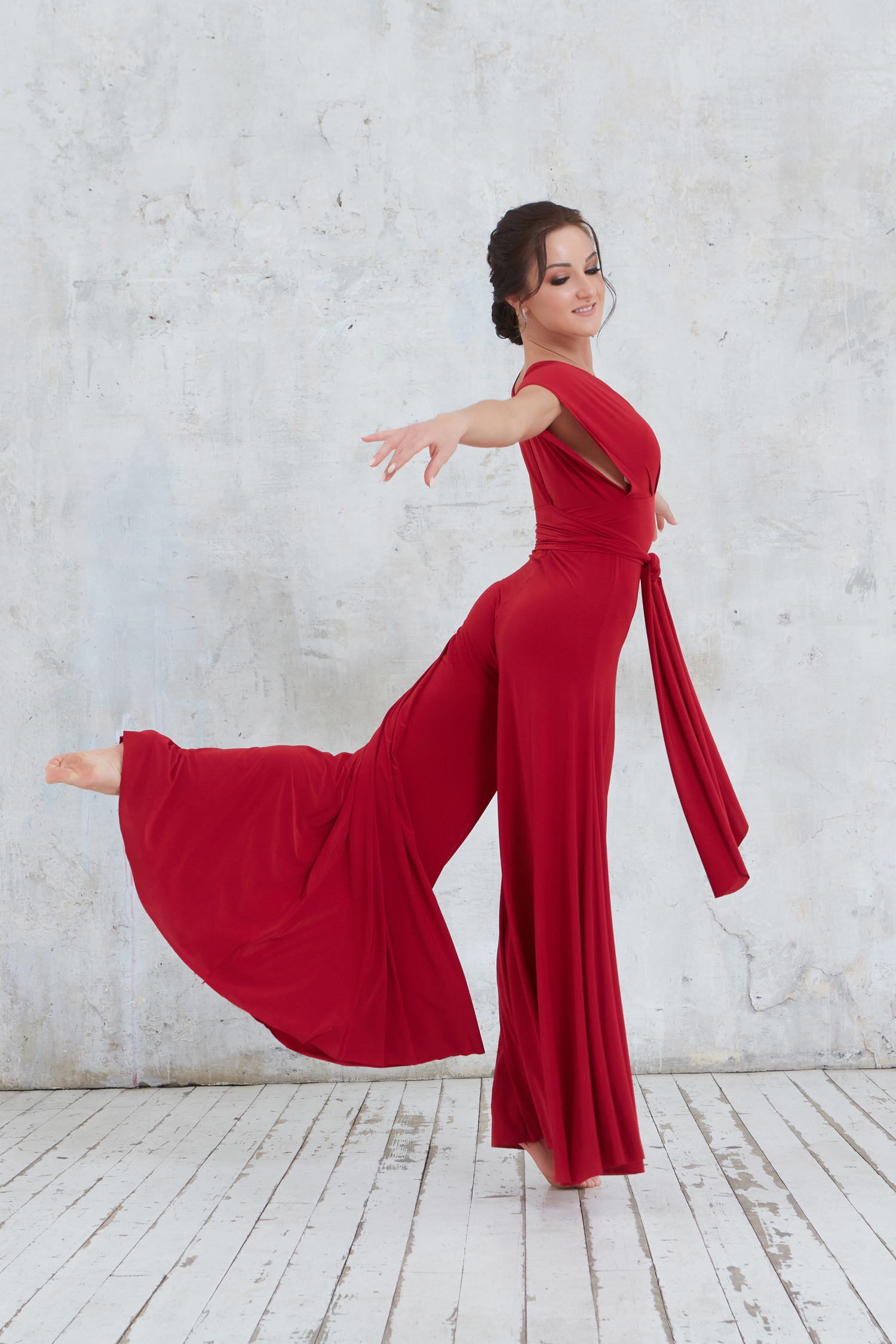 Комбинезон с широкими брюками (бордовый)