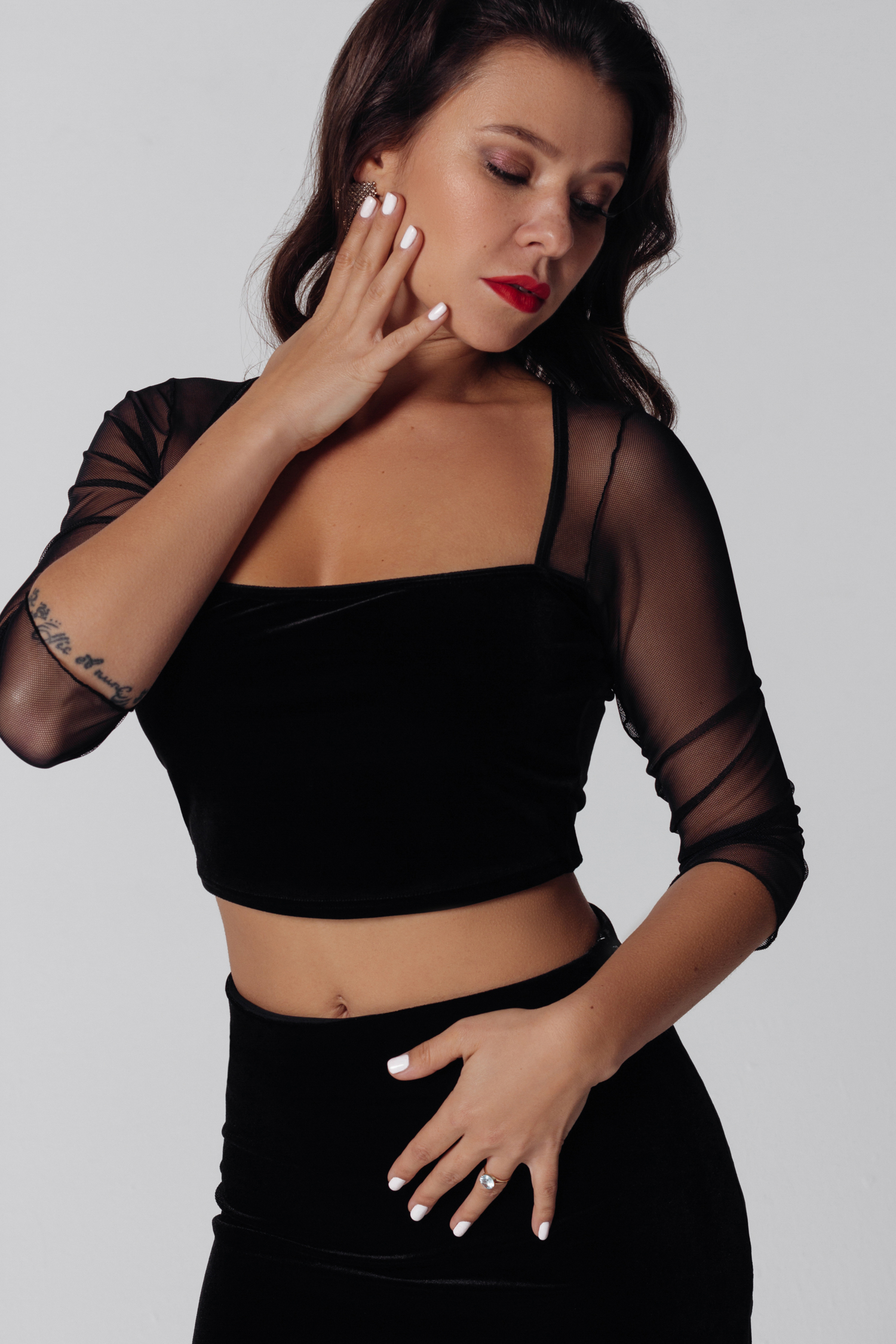 Топ из бархата с сеткой