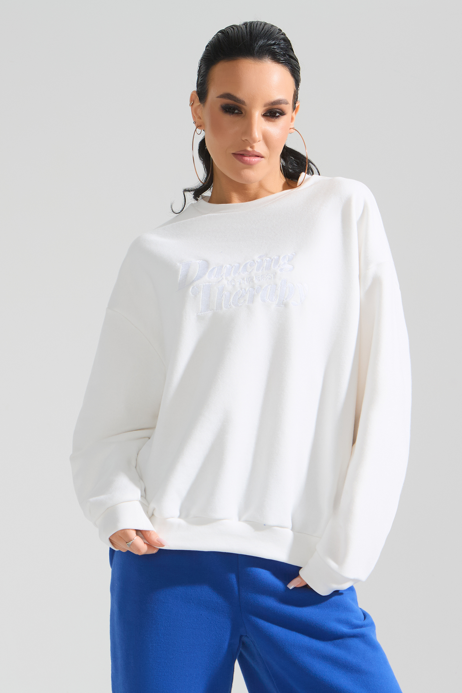 Свитшот длинный "Dancing is the best Therapy" (тофу)