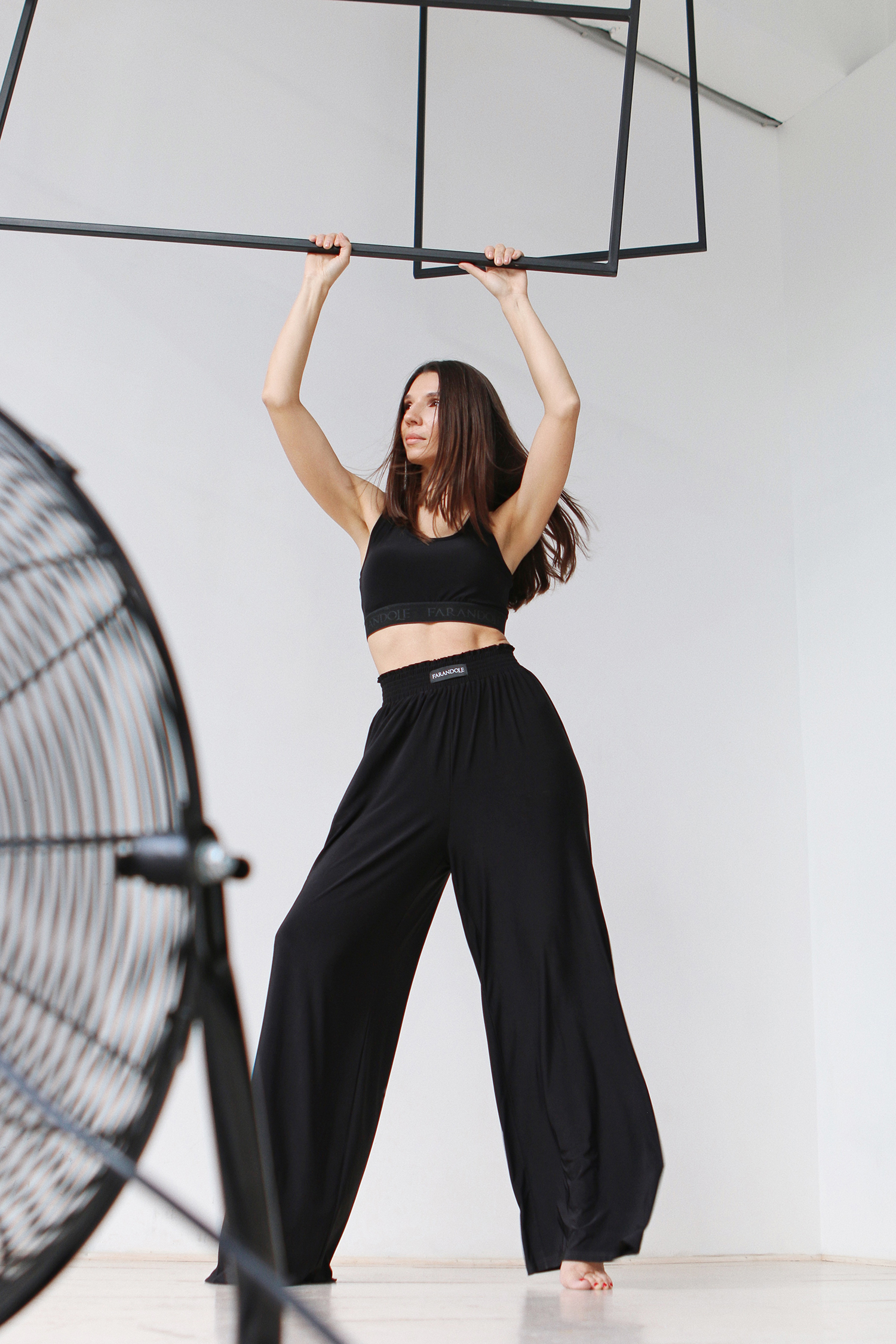 Брюки широкие с сильной сборкой