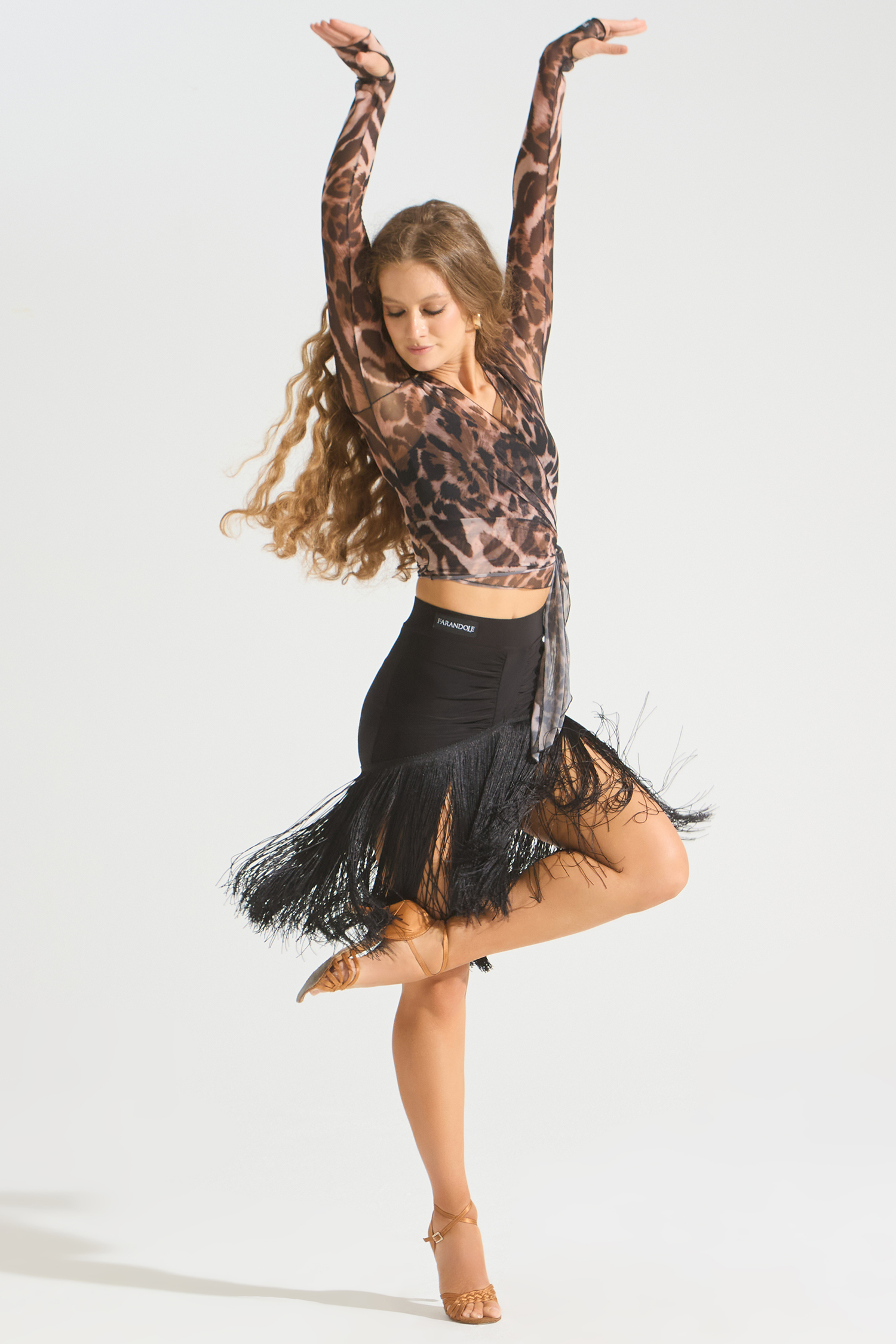 Мини юбка с планкой и густой бахромой (черный)