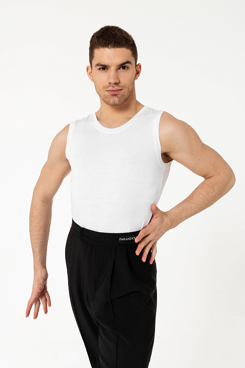 Майка мужская c широкими плечами